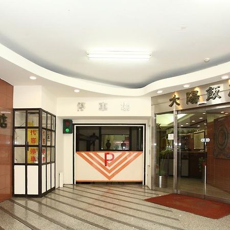 Sun Hotel Тайчжун Экстерьер фото